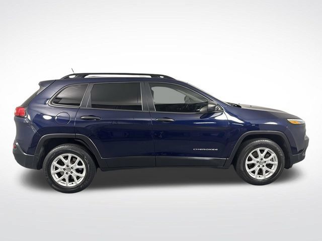 Used 2016 Jeep Cherokee Sport w/ Cold Weather Group AWD/4WD image 36