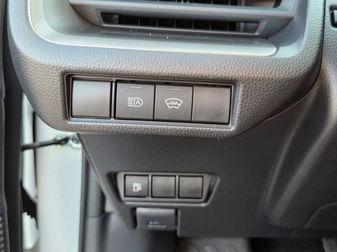 Used 2025 Toyota Prius LE image 27