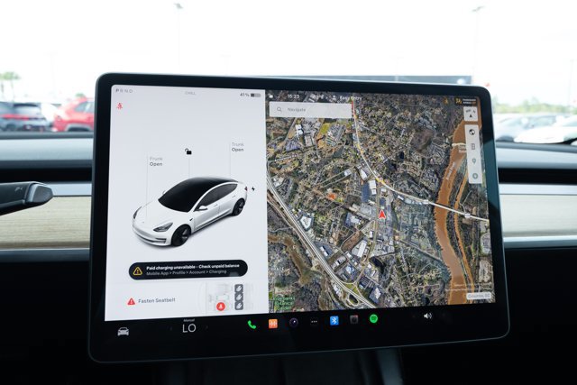 Used 2023 Tesla Model 3 Standard Range RWD image 17
