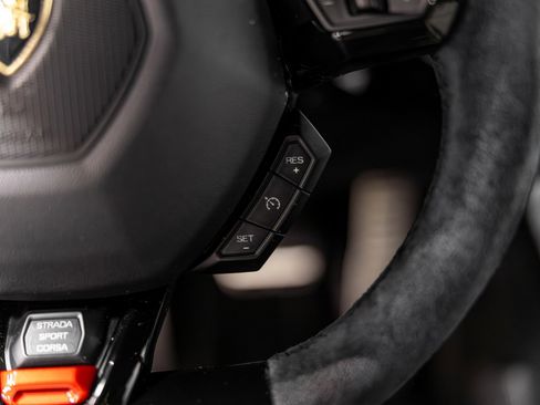 Used 2017 Lamborghini Huracan LP 610-4 Avio image 74