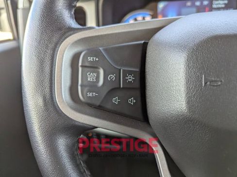 Used 2023 Ford Bronco Badlands image 16