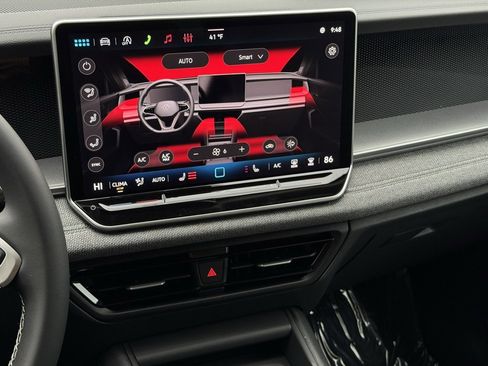 New 2026 Volkswagen Tiguan S image 31