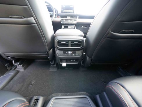 New 2025 Honda Pilot TrailSport image 22