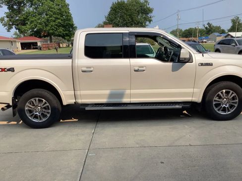Used 2018 Ford F150 Lariat w/ Equipment Group 501A Mid AWD/4WD image 11