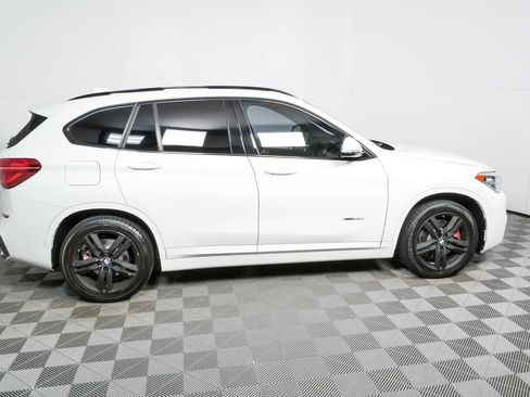 Used 2018 BMW X1 xDrive28i w/ M Sport Package AWD/4WD image 2