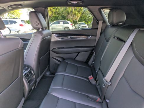 Used 2024 Cadillac XT5 Premium Luxury image 15