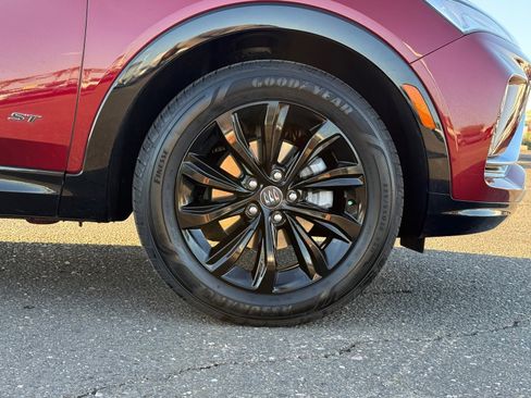 Certified 2025 Buick Envista Sport Touring w/ Convenience I Package image 9