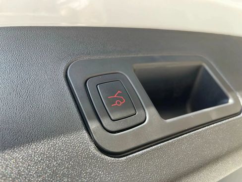 Used 2020 Tesla Model S Long Range Plus AWD/4WD image 49