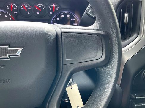 Used 2021 Chevrolet Silverado 1500 Custom Trail Boss AWD/4WD image 19