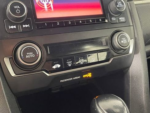Used 2019 Honda Civic Sport image 9