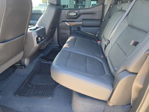 Used 2020 GMC Sierra 1500 SLT RWD image 14