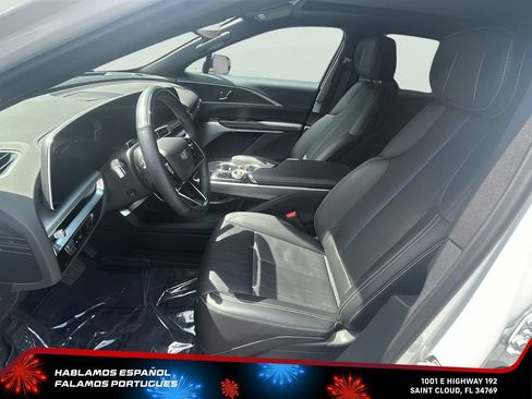 Certified 2025 Cadillac Lyriq Luxury AWD/4WD image 12