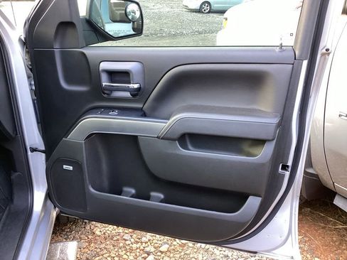 Used 2017 Chevrolet Silverado 1500 LT w/ All Star Edition image 7