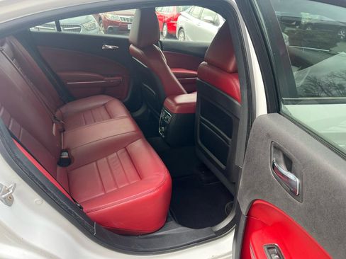 Used 2014 Dodge Charger SXT Plus RWD image 15