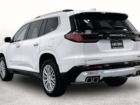 Used 2025 GMC Acadia Denali FWD image 15
