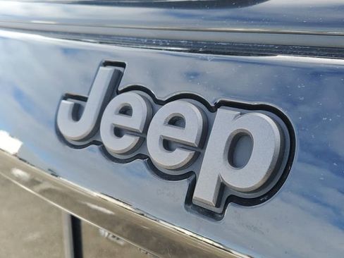 Certified 2024 Jeep Compass Limited w/ High Altitude Package image 6