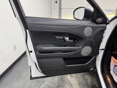 Used 2017 Land Rover Range Rover Evoque HSE image 10