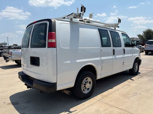 Used 2012 Chevrolet Express 2500 w/ Cold Climate Package image 4