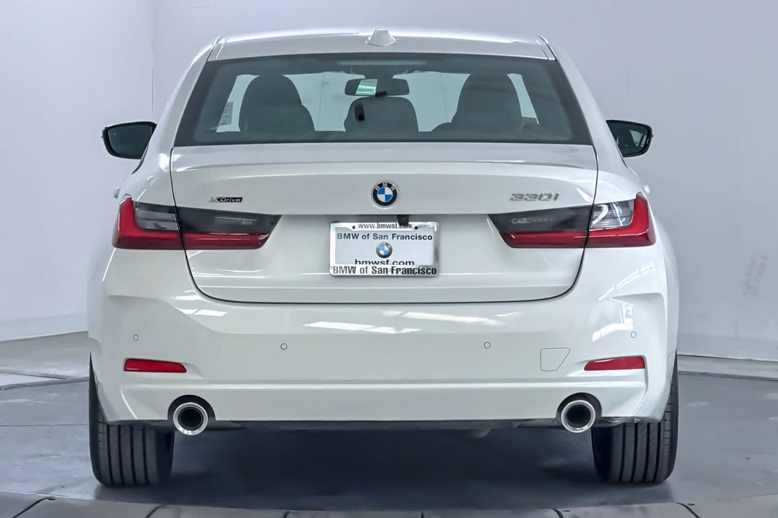 Used 2024 BMW 330i xDrive Sedan w/ Convenience Package AWD/4WD image 7