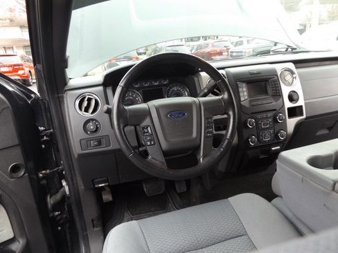 Used 2013 Ford F150 XLT w/ Luxury Equipment Group image 16