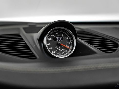 Used 2017 Porsche 911 Turbo image 70