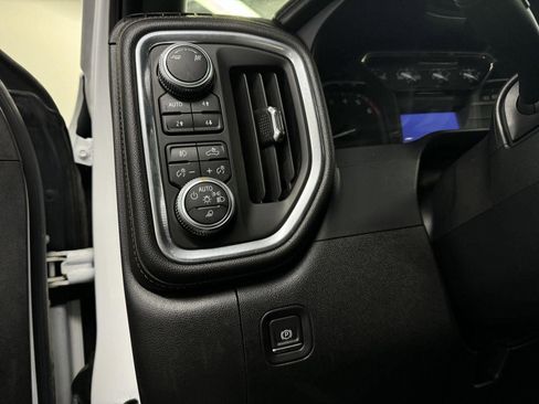 Used 2019 GMC Sierra 1500 AT4 w/ AT4 Premium Package AWD/4WD image 22
