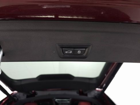 Used 2025 BMW X6 xDrive40i w/ Climate Comfort Package image 7