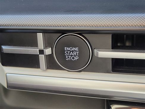 Used 2025 Hyundai Santa Fe SEL image 28