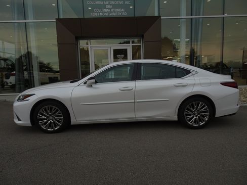 Used 2019 Lexus ES 350 w/ Premium Package FWD image 2
