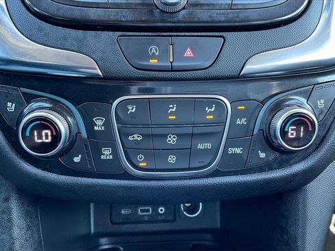 Used 2023 Chevrolet Equinox Premier image 24