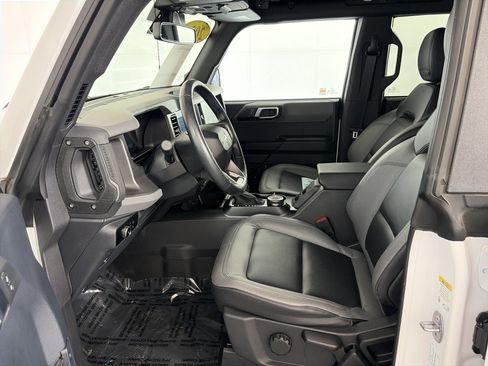 Used 2024 Ford Bronco Big Bend AWD/4WD image 6