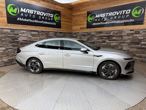 Used 2026 Hyundai Sonata SEL FWD image 17