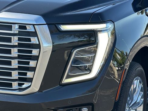 Used 2025 GMC Yukon XL Denali AWD/4WD image 50