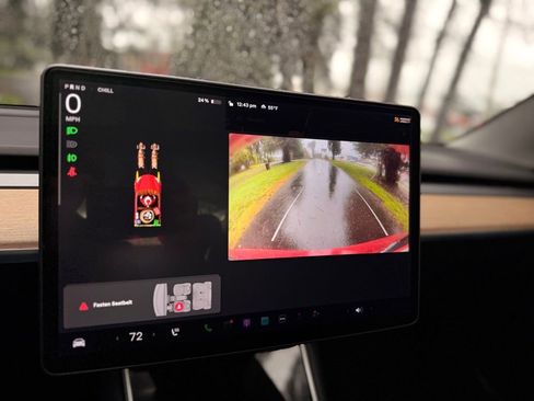 Used 2018 Tesla Model 3 Long Range RWD image 22