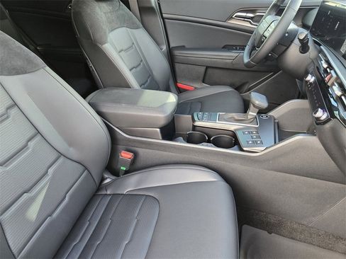 New 2026 Kia Sportage SX image 10