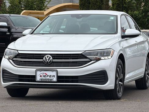 Used 2024 Volkswagen Jetta S FWD image 8