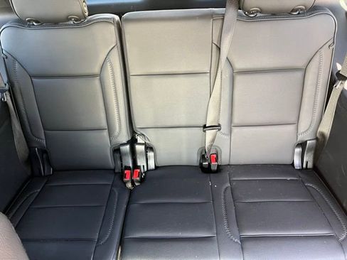 Used 2025 GMC Yukon Denali image 17