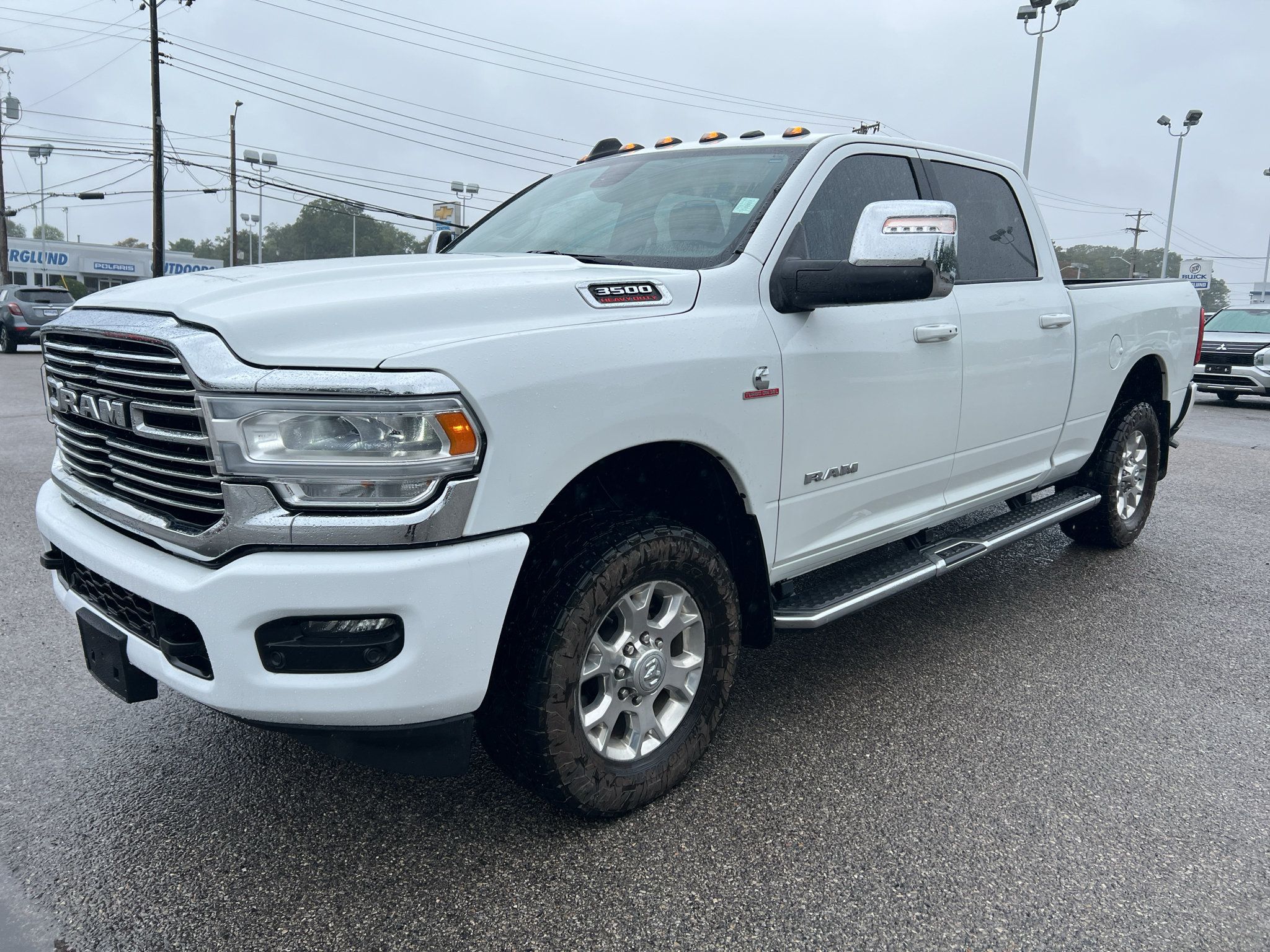 Used 2024 RAM 3500 Laramie AWD/4WD image 5