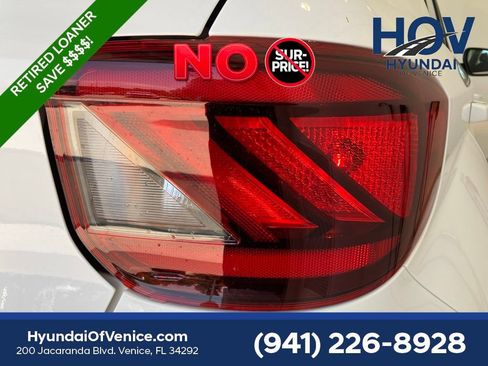 Used 2026 Hyundai Venue SEL FWD image 7