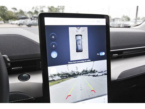 Used 2023 Ford Mustang Mach-E Select image 23