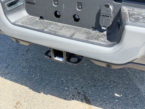 New 2026 RAM 2500 Big Horn AWD/4WD image 10