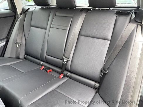 Used 2015 Mercedes-Benz GLK 350 2WD image 18