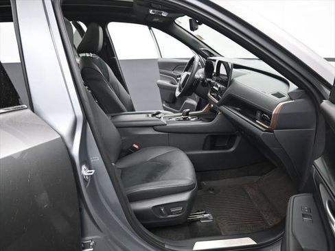 Certified 2026 Toyota Grand Highlander AWD Hybrid image 38