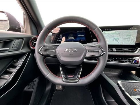 New 2026 Chevrolet Equinox RS FWD image 17