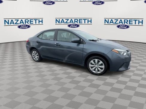 Used 2016 Toyota Corolla LE image 2