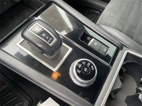 Used 2022 Mitsubishi Outlander SE image 21