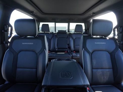New 2026 RAM 1500 Laramie w/ Night Edition AWD/4WD image 33
