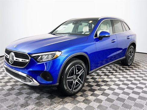 New 2026 Mercedes-Benz GLC 300 4MATIC image 2