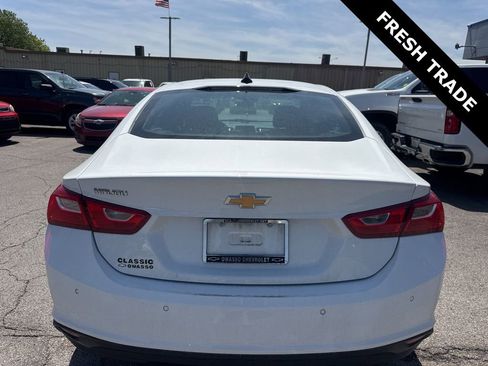 Used 2024 Chevrolet Malibu LS w/ Driver Confidence Package image 5