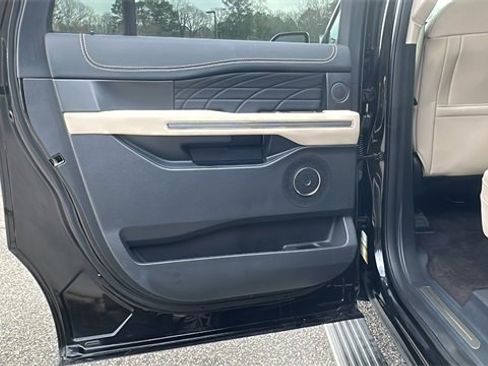 Certified 2022 Ford Expedition Max Platinum image 20